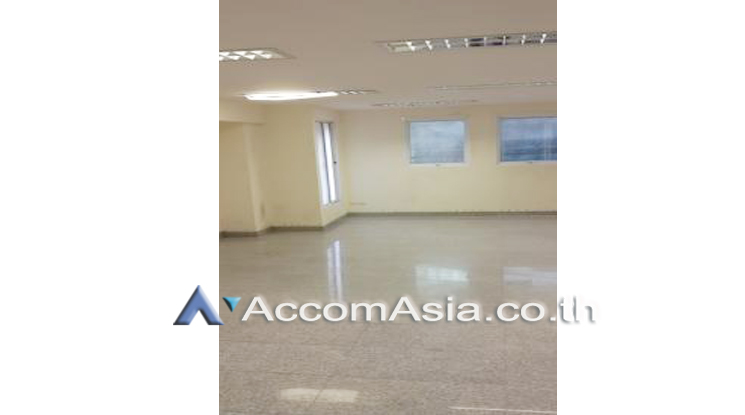  1  Office Space For Rent in Phaholyothin ,Bangkok BTS Ari AA13212
